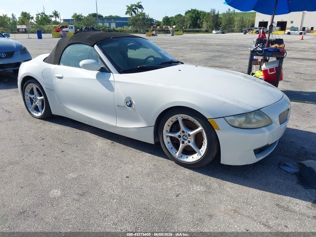 Salvage BMW Z Series Image
