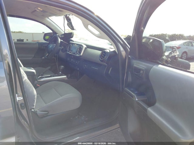 Toyota Tacoma Sr5 V6
