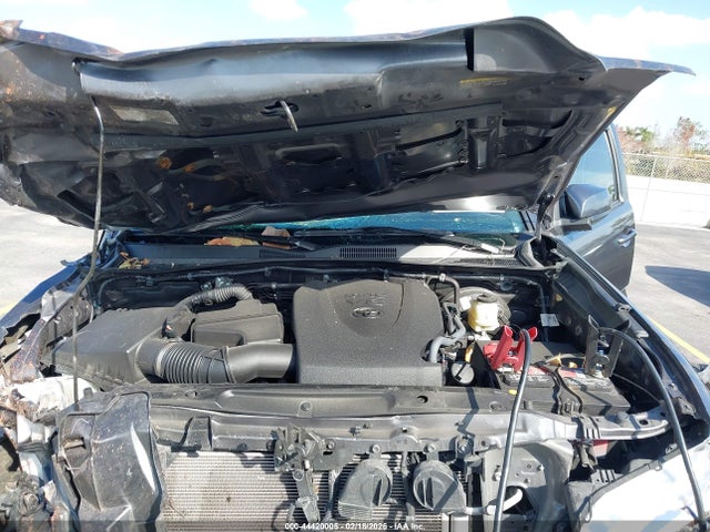 Toyota Tacoma Sr5 V6