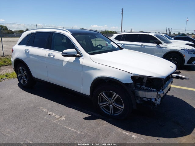 Salvage Mercedes-Benz GLC Image