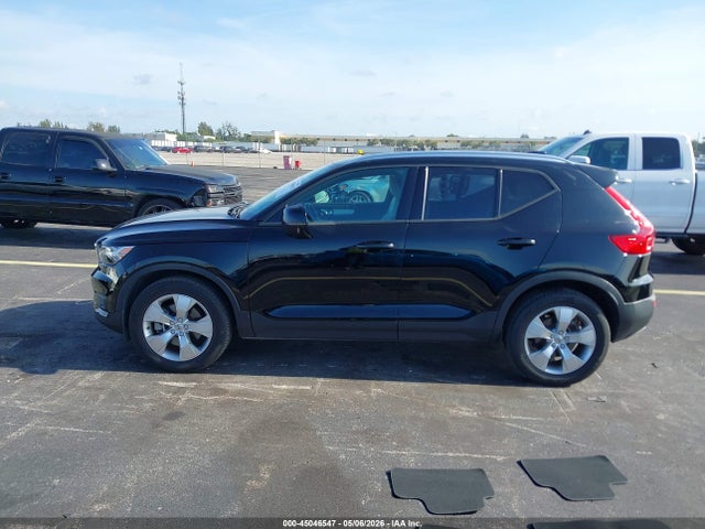 Volvo XC40 T5 Momentum