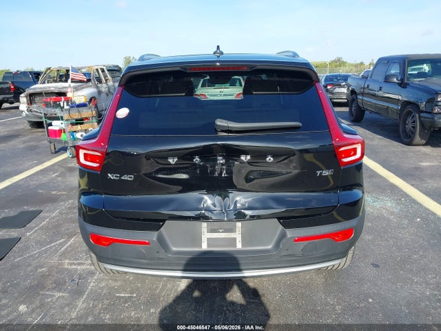 Volvo XC40 T5 Momentum