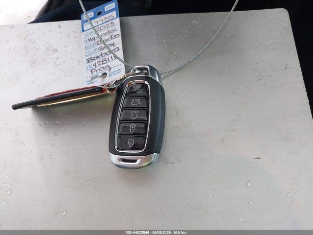 Hyundai ELANTRA Sel