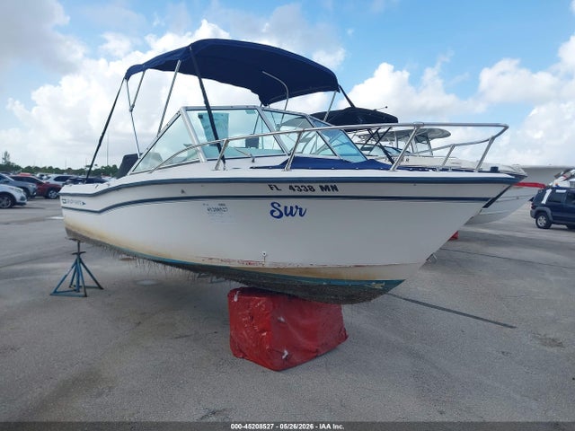 Salvage Grady White Other Image