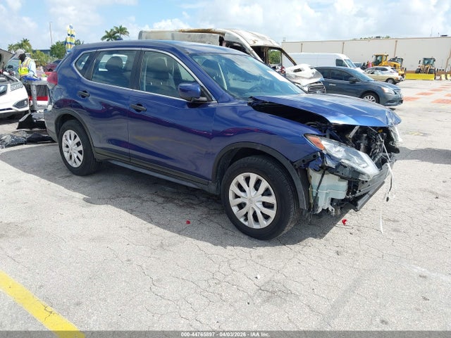 Salvage Nissan Rogue Image