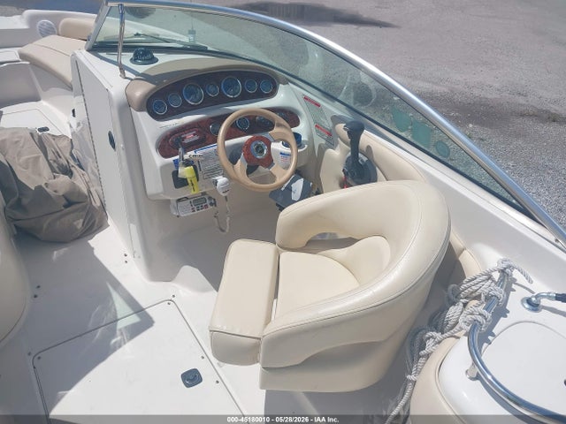 Sea Ray 24