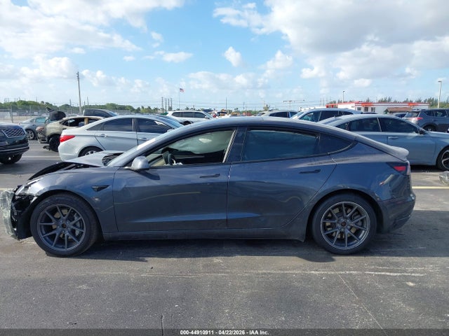 Tesla Model 3 Long Range Dual Motor All-wheel Drive