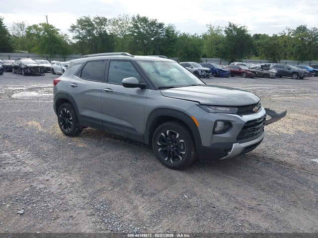 Salvage Chevrolet Trailblazer Image