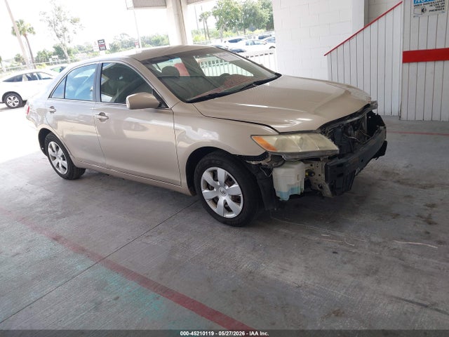 Salvage Toyota Camry Image