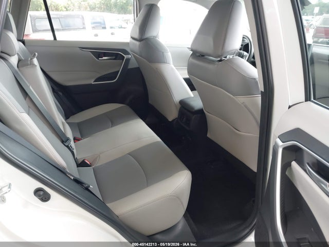 Toyota RAV4 Xle Premium
