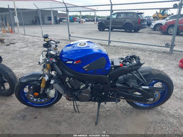 Suzuki Gsx-r750