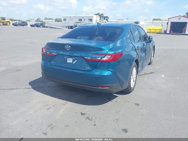 Toyota Camry Le