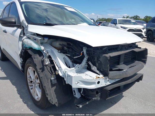 Ford Escape S