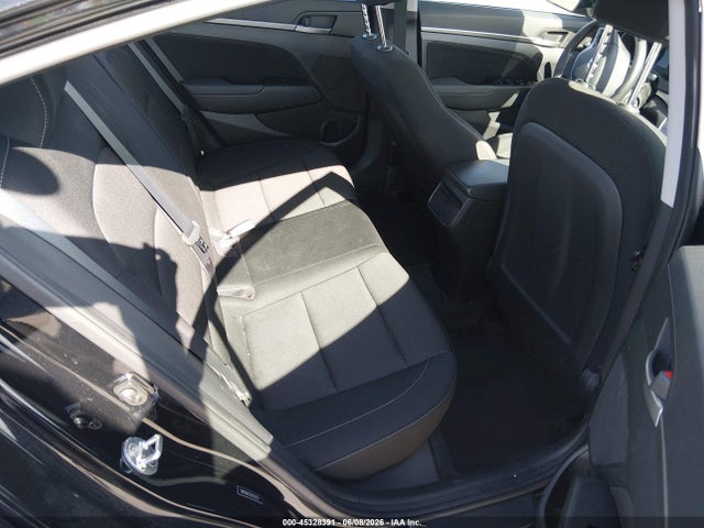 Hyundai ELANTRA Sel