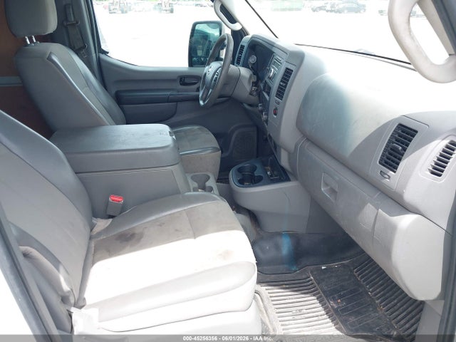 Nissan Nv Sv V8