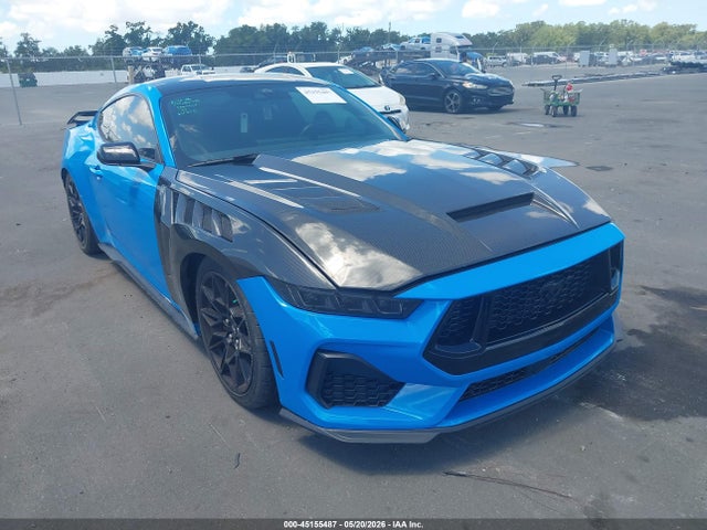 Salvage Ford Mustang Image