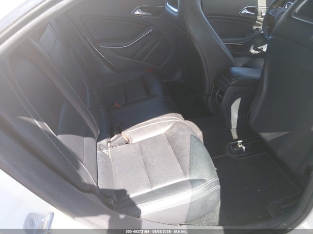 Mercedes-Benz Cla-class 4matic