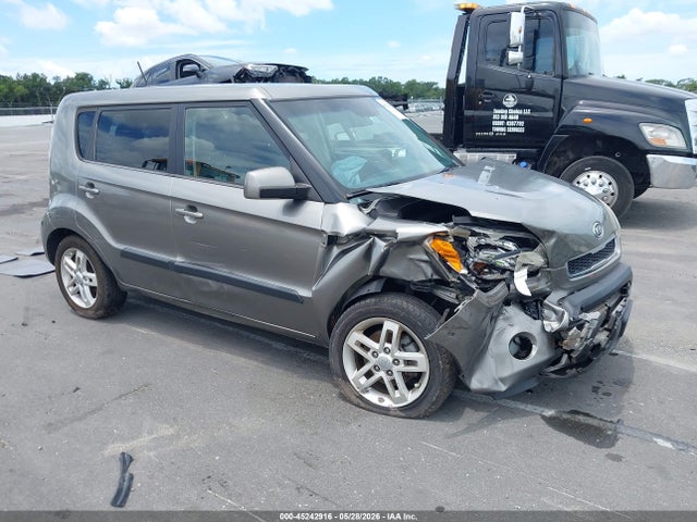 Salvage Kia Soul Image