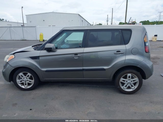 Kia Soul +