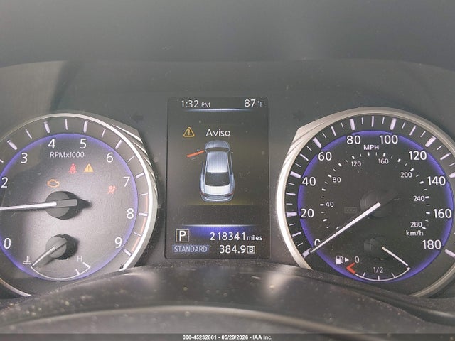 INFINITI Q50 Premium