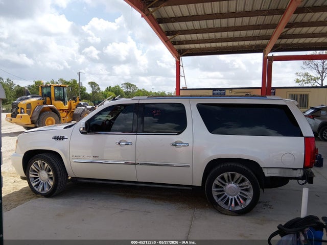 Cadillac Escalade Standard
