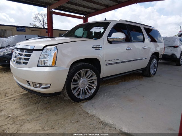 Cadillac Escalade Standard