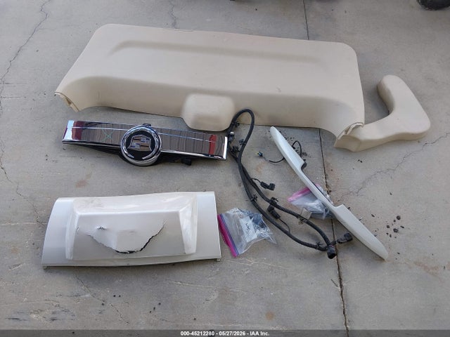 Cadillac Escalade Standard