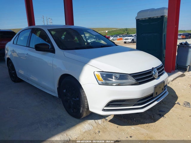 Salvage Volkswagen Jetta Image