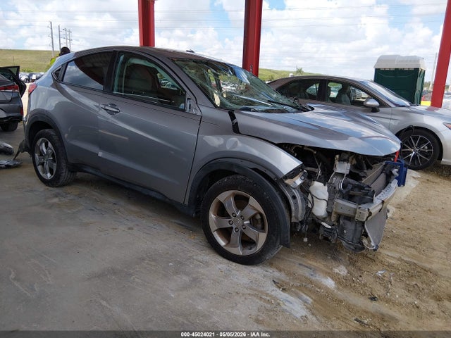 Salvage Honda HR-V Image