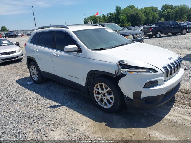 Salvage Jeep Cherokee Image