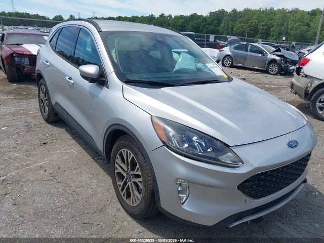 Salvage Ford Escape Image