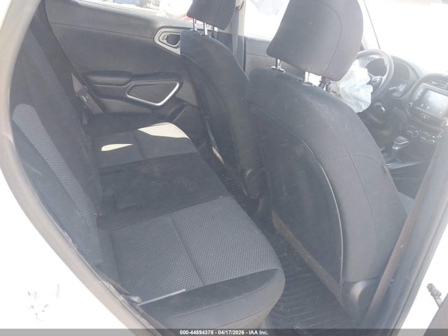 Kia Soul Lx