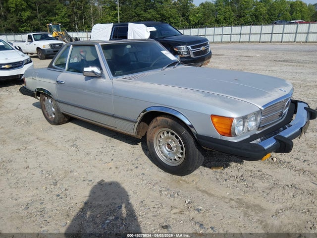 Salvage Mercedes-Benz 450 Image