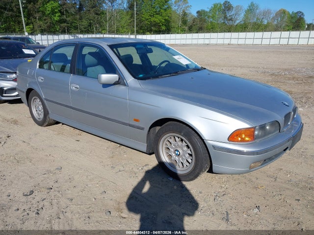 Salvage BMW 5 Series Image