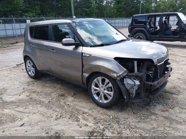 Salvage Kia Soul Image