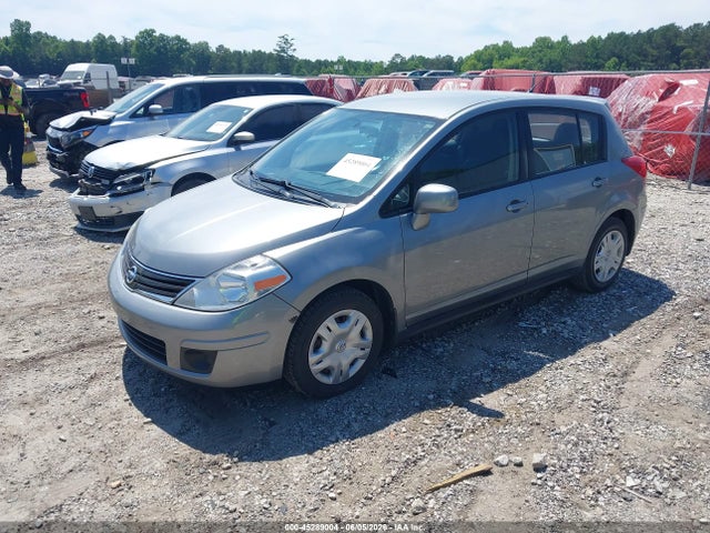 Nissan Versa 1.8s