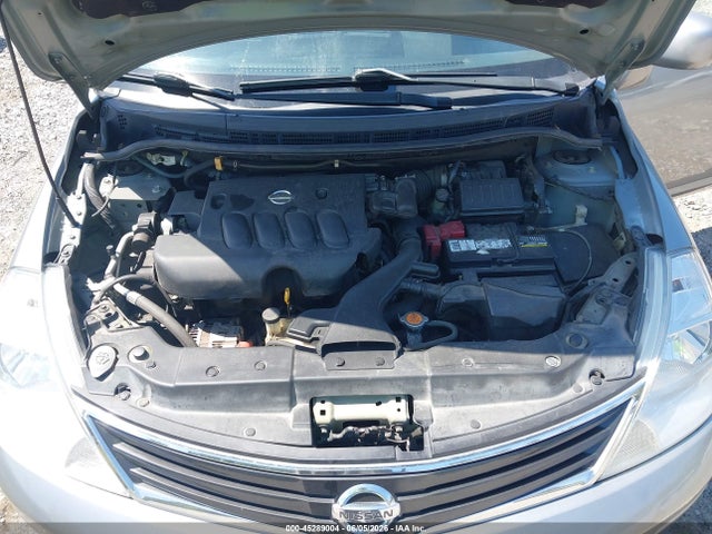 Nissan Versa 1.8s