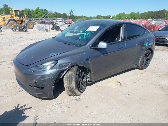 Tesla Model Y Long Range Dual Motor All-wheel Drive