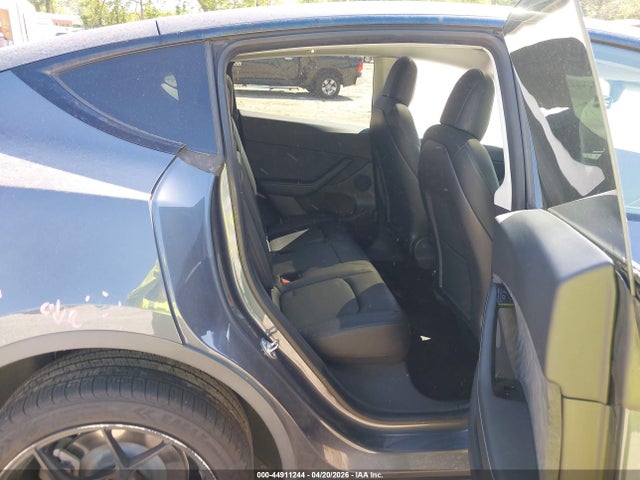 Tesla Model Y Long Range Dual Motor All-wheel Drive
