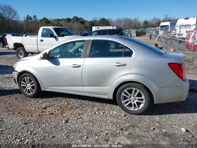 Chevrolet Sonic 2lt