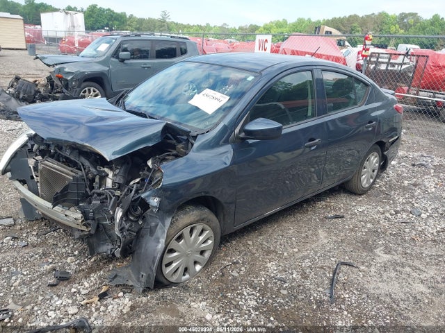 Nissan Versa 1.6 S+