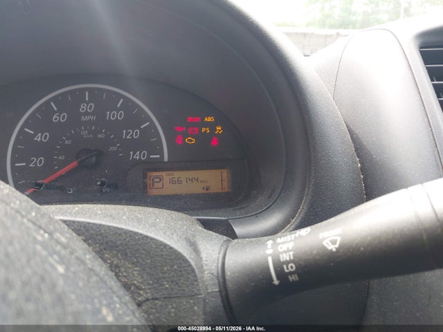Nissan Versa 1.6 S+