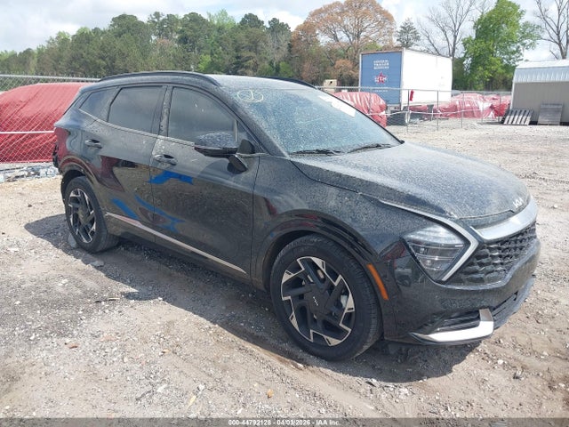 Salvage Kia Sportage Image