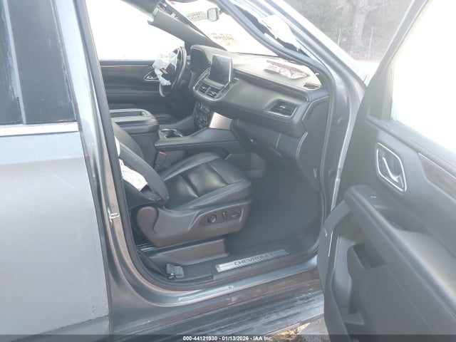 Chevrolet Suburban 2wd Lt