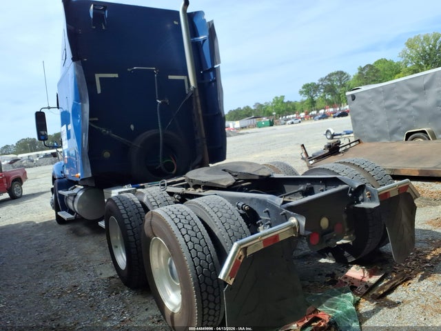 Freightliner Conventional Columbia