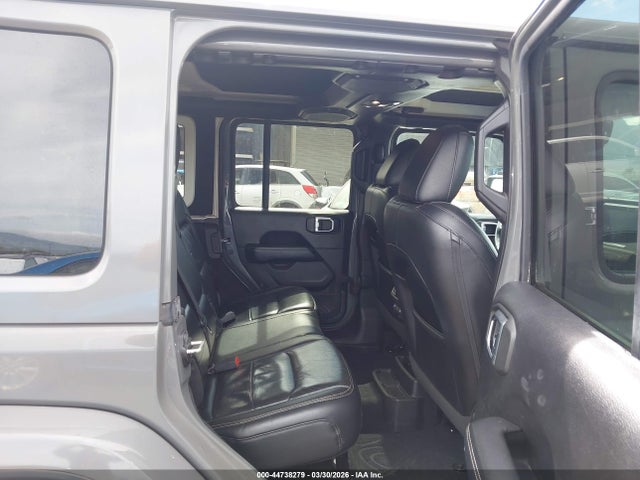 Jeep Wrangler Sahara 4x4