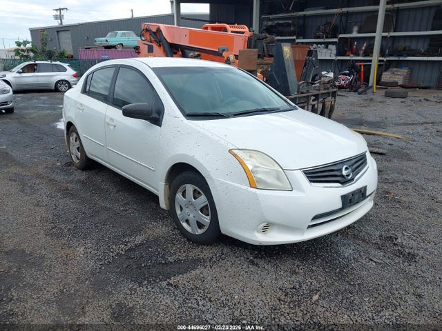 Salvage Nissan Sentra Image