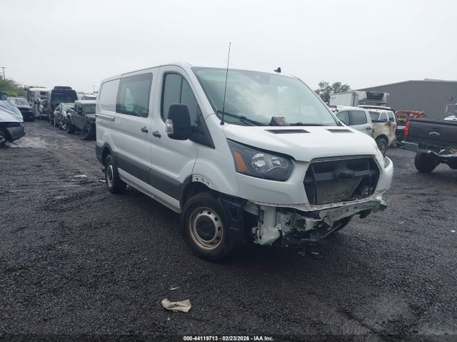 Salvage Ford Transit Image