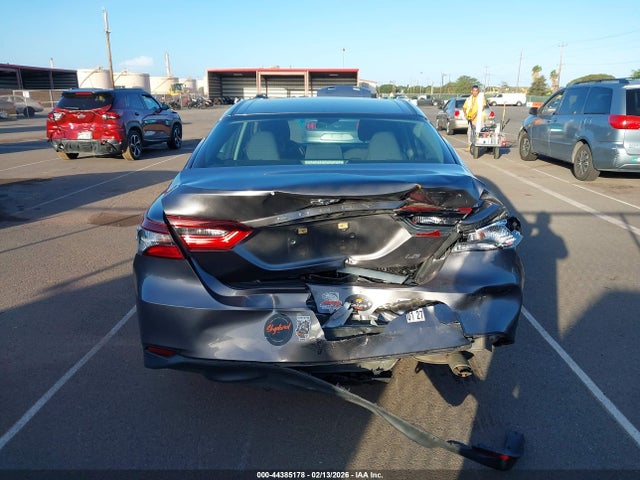 Toyota Camry Le