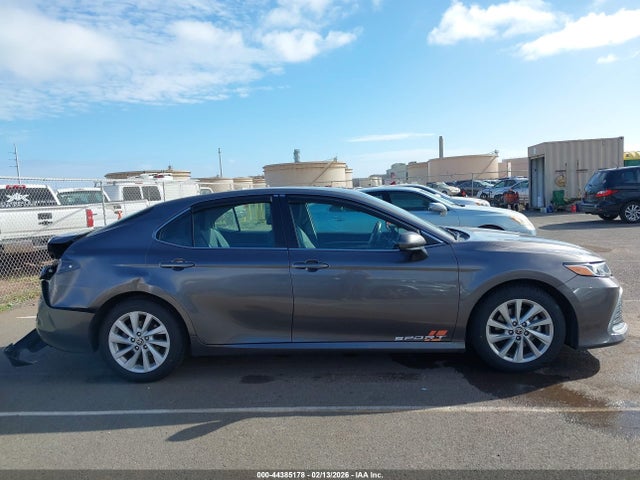Toyota Camry Le